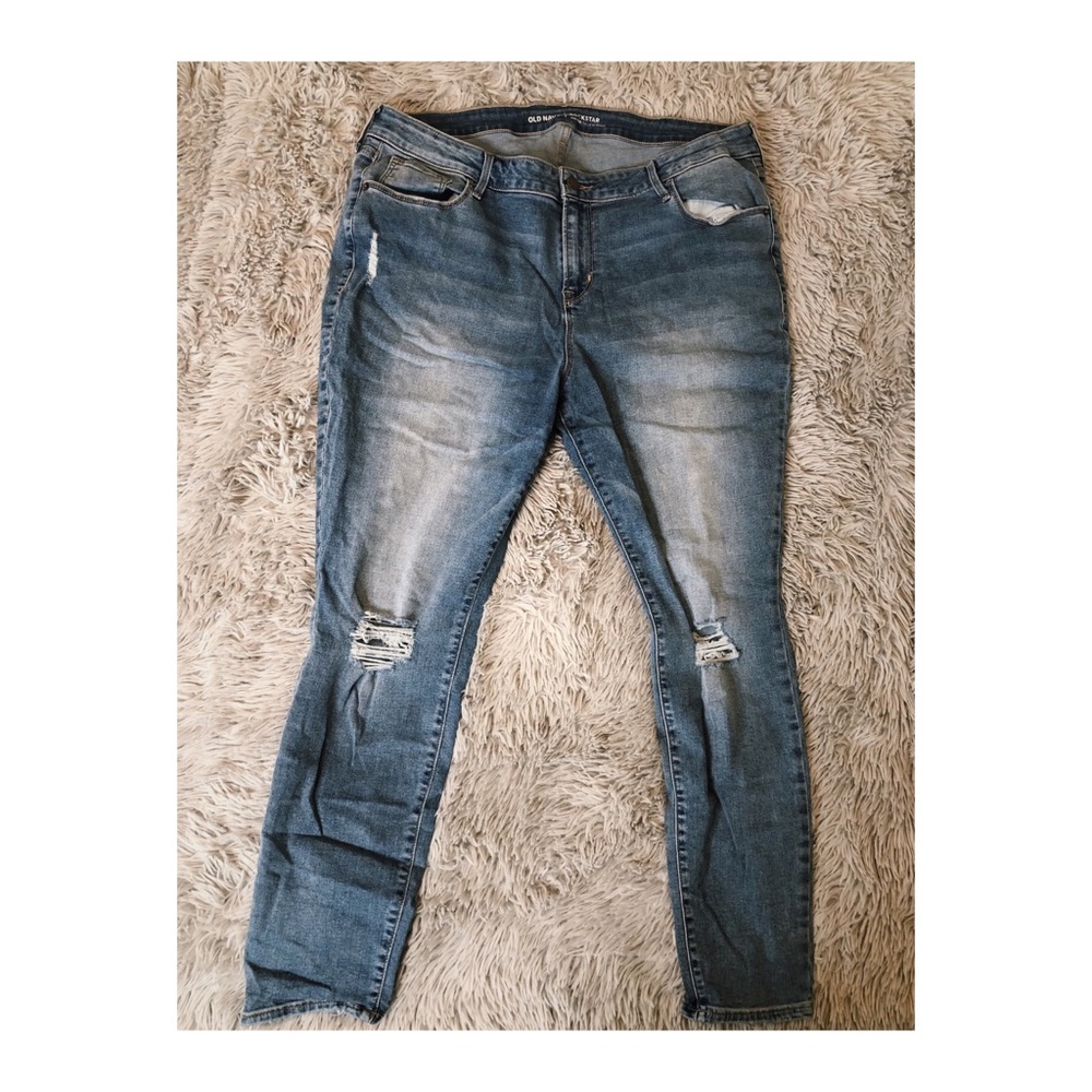 Plus Size Distressed Jeans